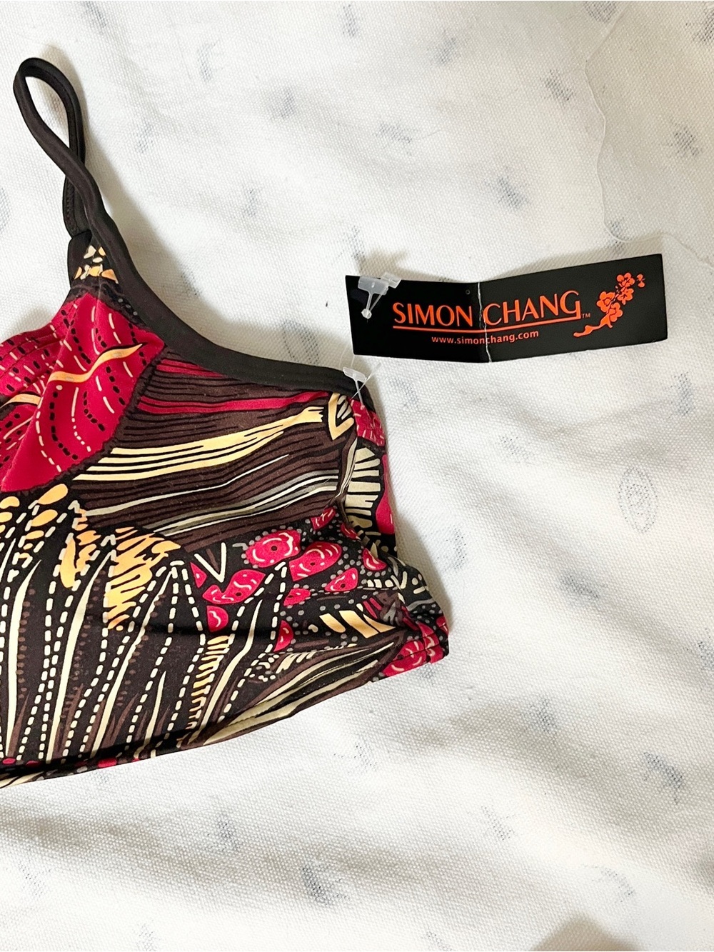 NWT Simon Chang Batik Tropical Floral Bikini Soft‑Cup Top Full‑Coverage 16 - Picture 3 of 12